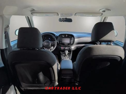 Used 2020 Kia Soul LX FWD image 21