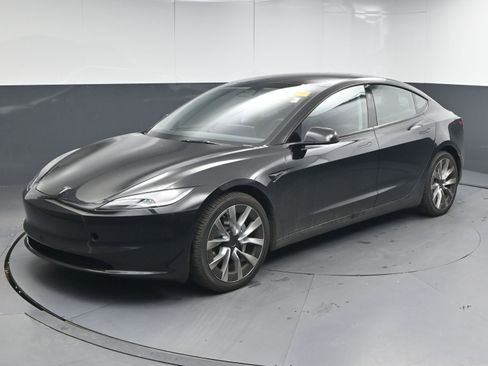 Used 2024 Tesla Model 3 image 4