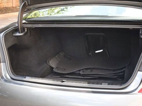 Used 2017 BMW 750i xDrive image 10