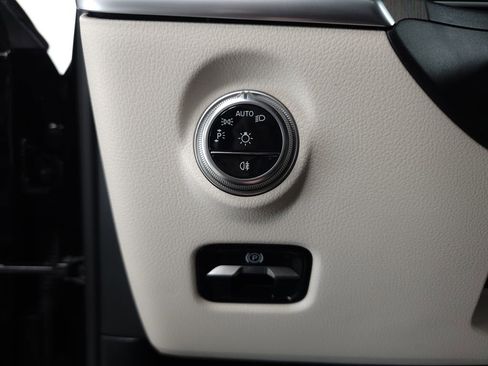 Certified 2026 Mercedes-Benz C 300 4MATIC Sedan image 9