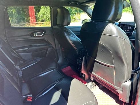 Used 2023 Jeep Compass Trailhawk AWD/4WD image 20
