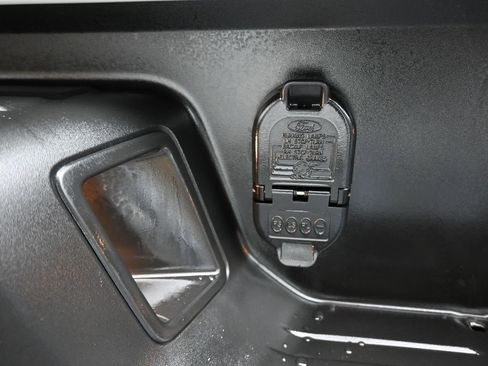 Used 2021 Ford Ranger Lariat w/ Tremor Off-Road Package image 52