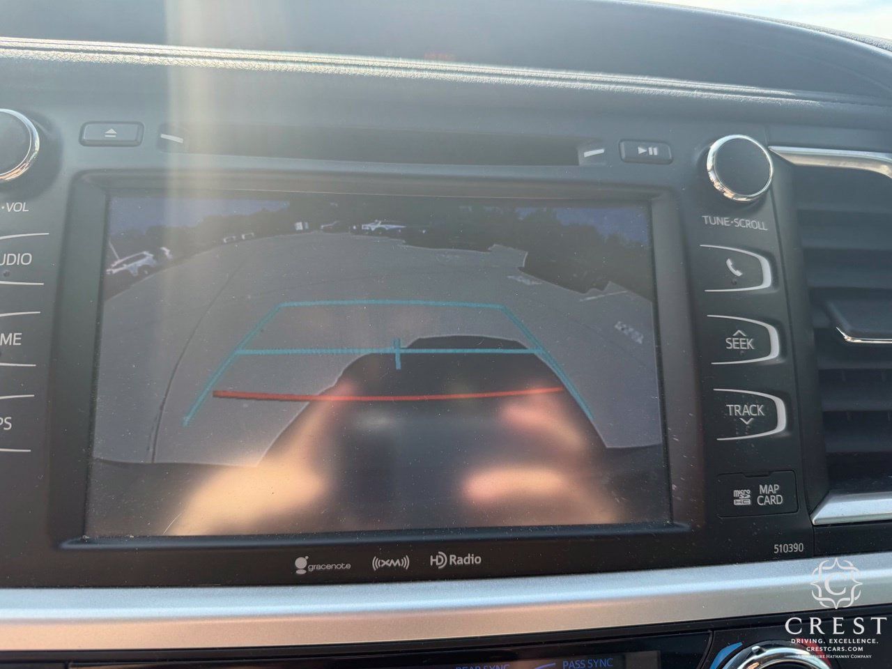 Used 2019 Toyota Highlander XLE FWD image 22