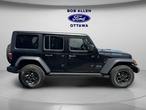 Used 2023 Jeep Wrangler Unlimited AWD/4WD image 6