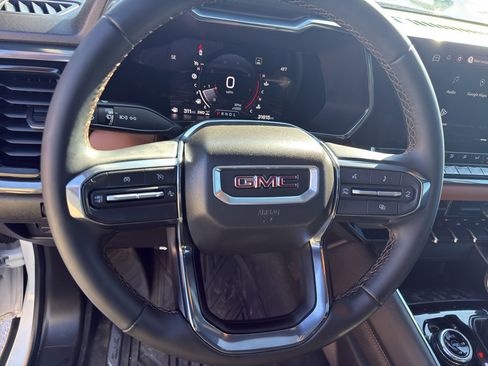 Used 2023 GMC Canyon AT4 w/ Canyon Safety Plus Package image 17