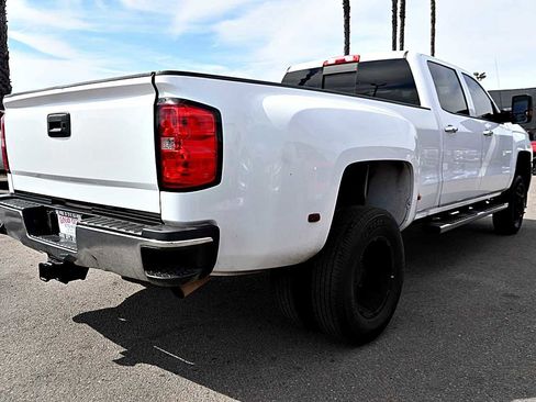 Used 2015 Chevrolet Silverado 3500 LTZ image 8