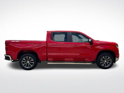 Used 2023 Chevrolet Silverado 1500 LT AWD/4WD image 16