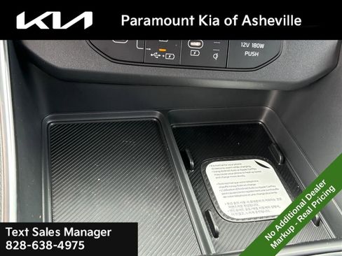 New 2026 Kia Carnival EX image 16