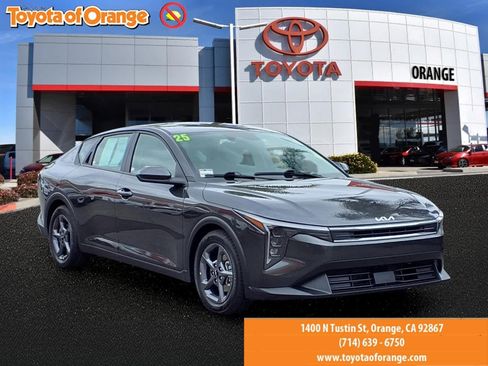 Used 2025 Kia K4 FWD image 1