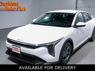 Used 2025 Kia K4 FWD video 1