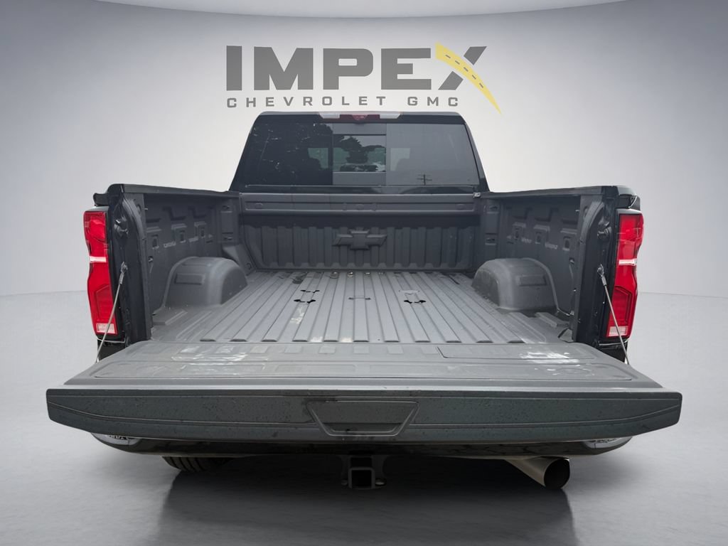 Used 2025 Chevrolet Silverado 2500 High Country w/ High Country Premium Package AWD/4WD image 17