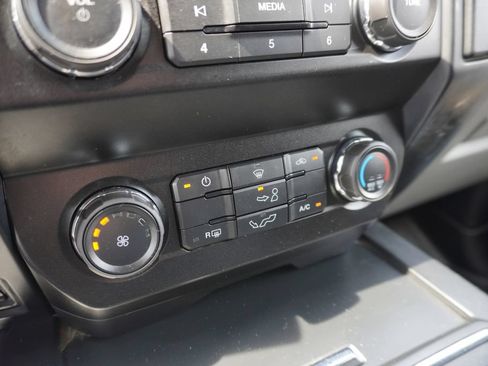 Used 2019 Ford F150 XL w/ Equipment Group 101A Mid AWD/4WD image 18