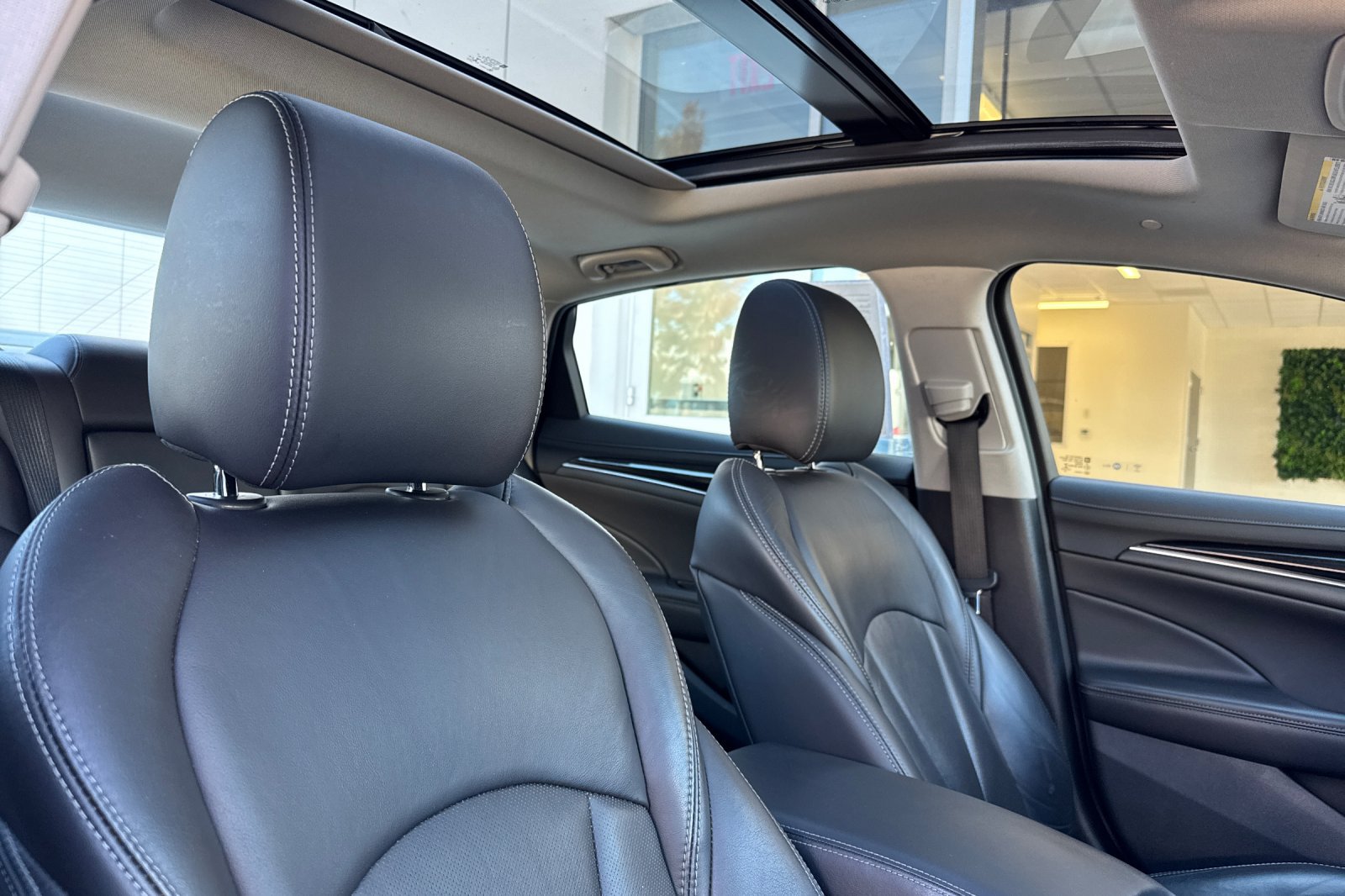 Used 2017 Buick LaCrosse Essence w/ Dynamic Driver Package FWD image 16
