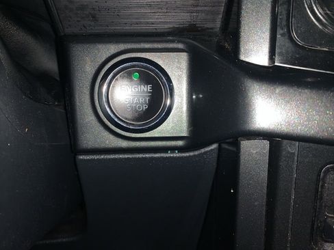 Used 2022 Ford F150 XLT w/ Equipment Group 302A High image 23