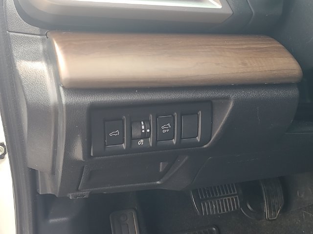 Used 2020 Subaru Outback Limited AWD/4WD image 15