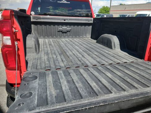 Used 2022 Chevrolet Silverado 1500 LT Trail Boss image 13