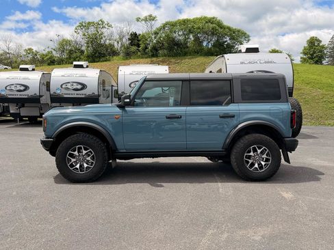 Used 2023 Ford Bronco Badlands AWD/4WD image 8