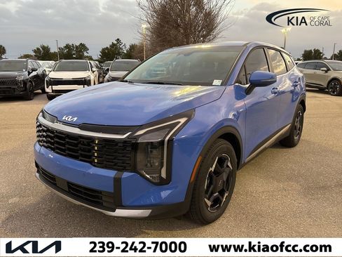 New 2026 Kia Sportage EX image 2