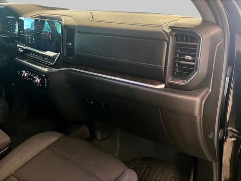 Used 2024 GMC Sierra 1500 Elevation RWD image 17