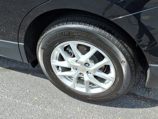 Used 2022 Chevrolet Equinox LT FWD image 11