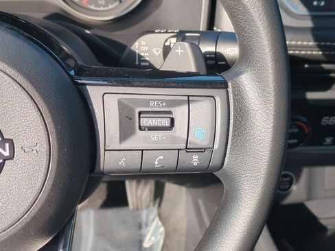 Certified 2023 Nissan Rogue SV FWD image 21