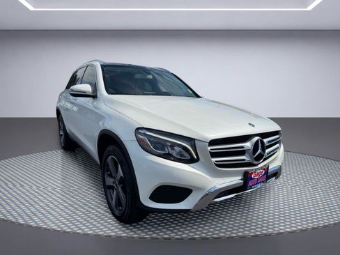 Used 2018 Mercedes-Benz GLC 300 4MATIC image 10