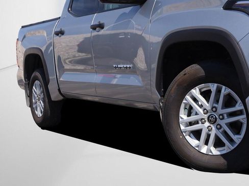 Used 2023 Toyota Tundra SR5 w/ SR5 Convenience Package AWD/4WD image 3