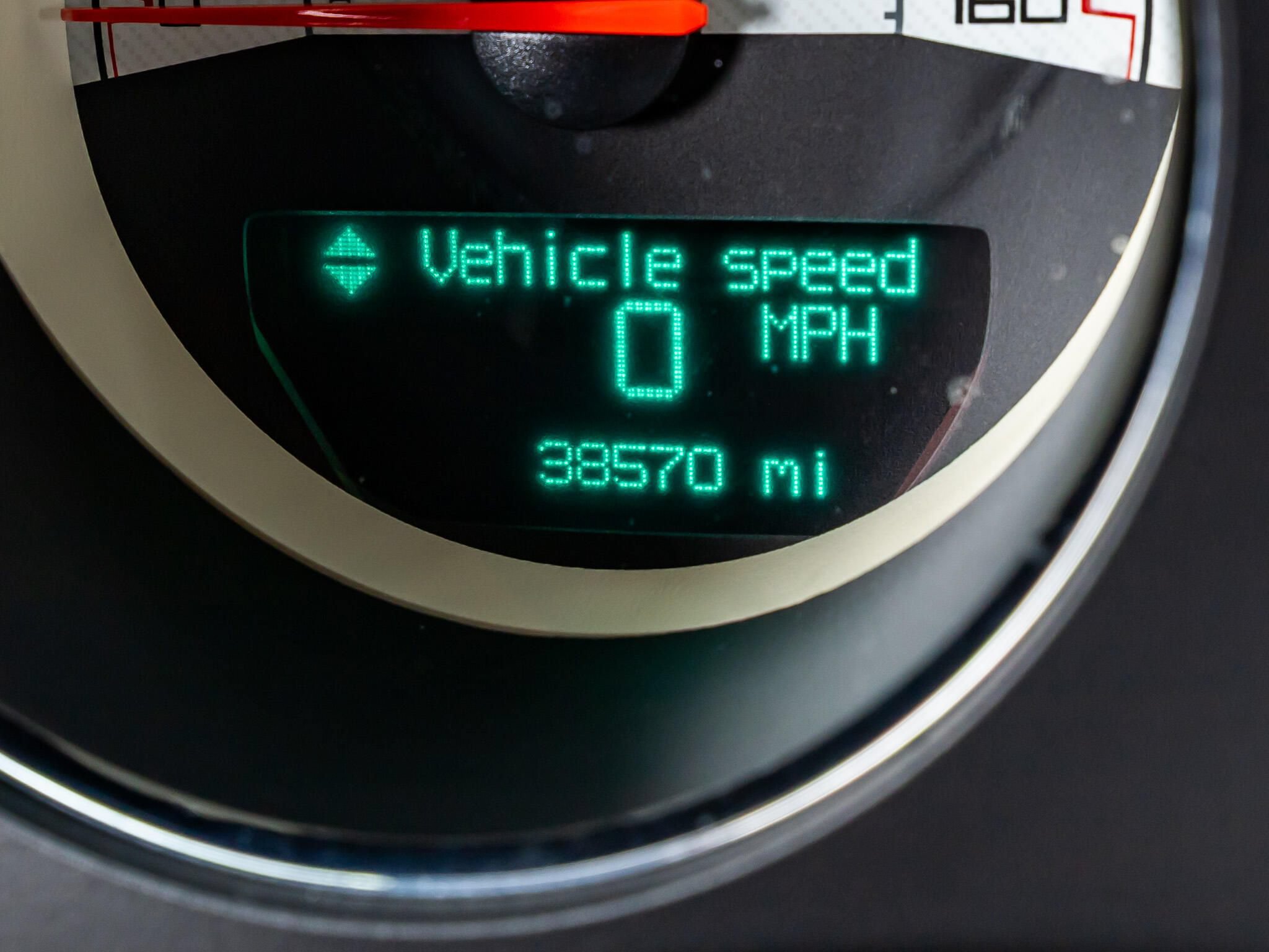 Used 2014 Dodge Challenger R/T RWD image 16