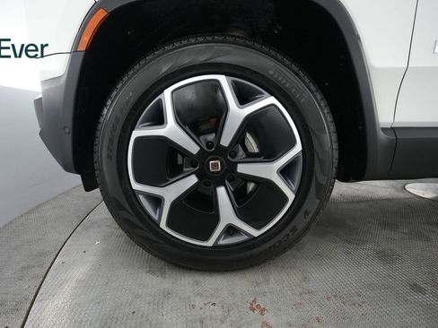 Used 2023 Rivian R1S Adventure AWD/4WD image 19