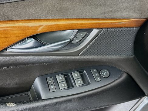 Used 2017 Cadillac Escalade Luxury RWD image 15