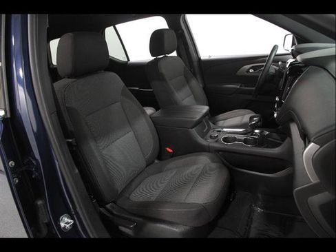 Used 2023 Chevrolet Traverse LT AWD/4WD image 17