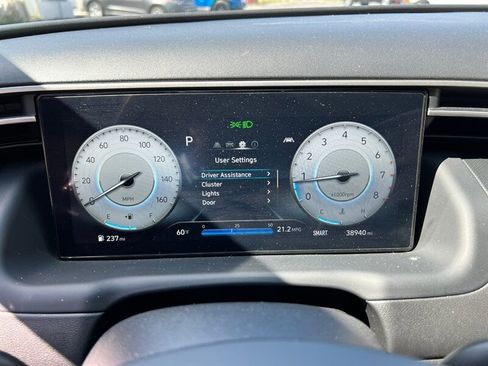 Used 2023 Hyundai Santa Cruz SEL w/ Activity Package image 32