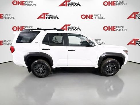 Certified 2025 Toyota 4Runner SR5 AWD/4WD image 8