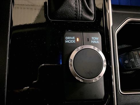 Used 2022 Toyota Tundra SR5 image 29