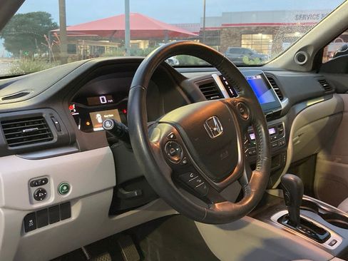 Used 2017 Honda Pilot EX-L image 8