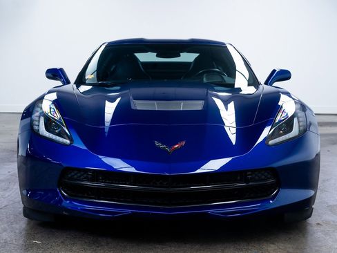 Used 2017 Chevrolet Corvette Stingray Coupe image 2