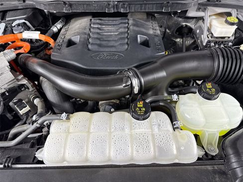 Used 2022 Ford F150 XLT w/ Equipment Group 302A High image 43