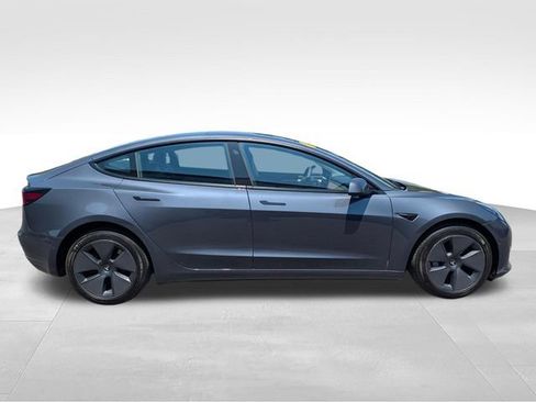Used 2022 Tesla Model 3 Long Range AWD/4WD image 5