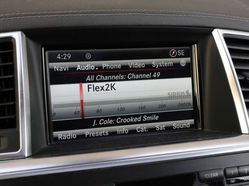 Used 2016 Mercedes-Benz GL 450 4MATIC image 23