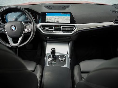 Used 2022 BMW 330i Sedan w/ Convenience Package image 20