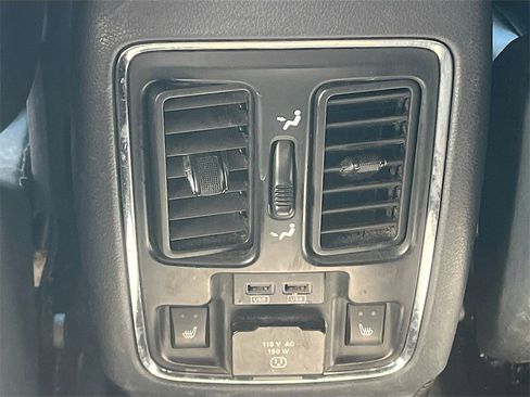 Used 2014 Jeep Grand Cherokee Overland w/ Advanced Technology Group image 26