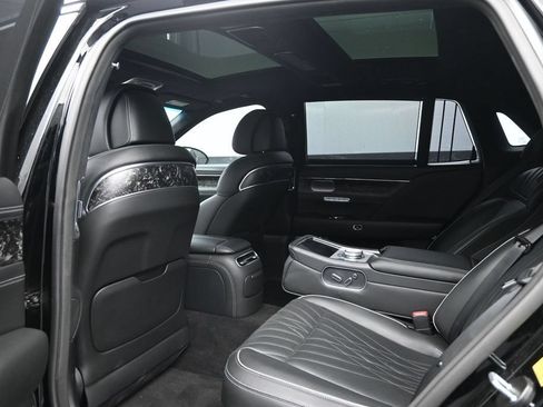 Used 2023 Genesis G90 3.5T AWD/4WD image 25