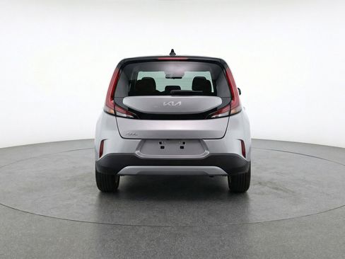 Used 2025 Kia Soul LX w/ LX Technology Package FWD image 7