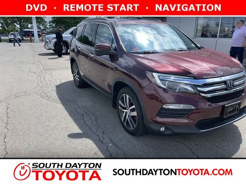 Used 2018 Honda Pilot Touring image 1