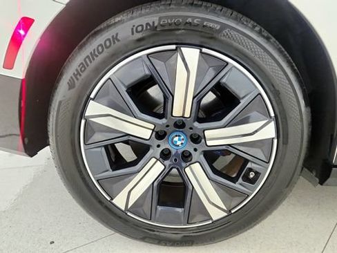 Used 2023 BMW iX xDrive50 w/ Sport Package AWD/4WD image 76