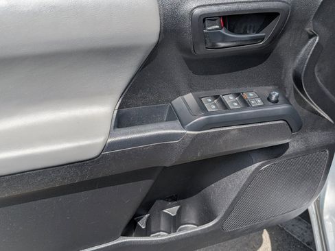 Used 2023 Toyota Tacoma SR AWD/4WD image 15