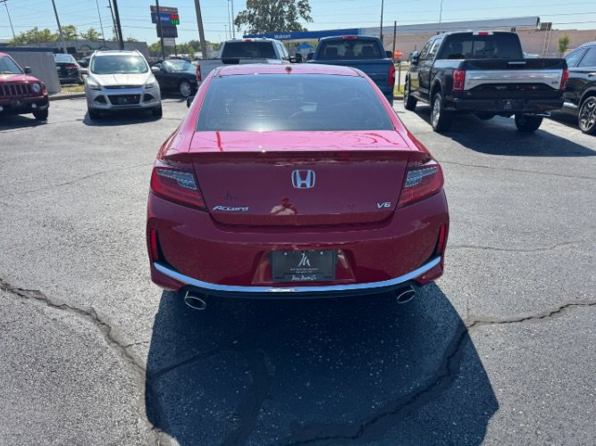 Used 2017 Honda Accord EX-L image 4