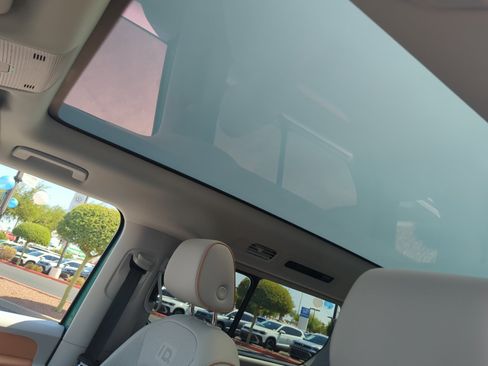 New 2025 Volkswagen ID. Buzz 1st Edition image 30