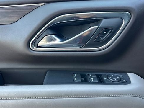 Used 2023 Chevrolet Suburban LS w/ Driver Alert Package image 11