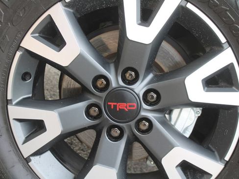 Used 2025 Toyota 4Runner TRD Sport AWD/4WD image 21